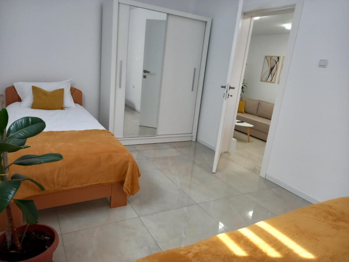 סמדרבו Leda Apartmani מראה חיצוני תמונה