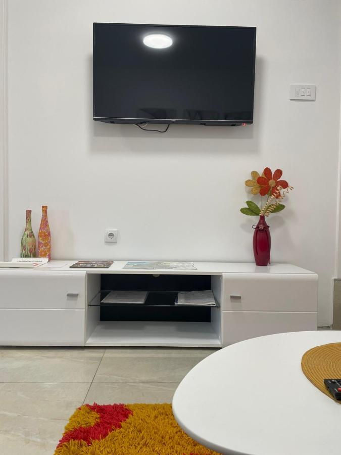 סמדרבו Leda Apartmani מראה חיצוני תמונה