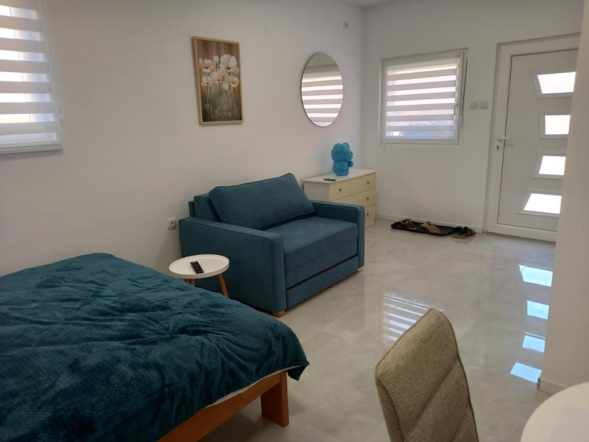 סמדרבו Leda Apartmani מראה חיצוני תמונה